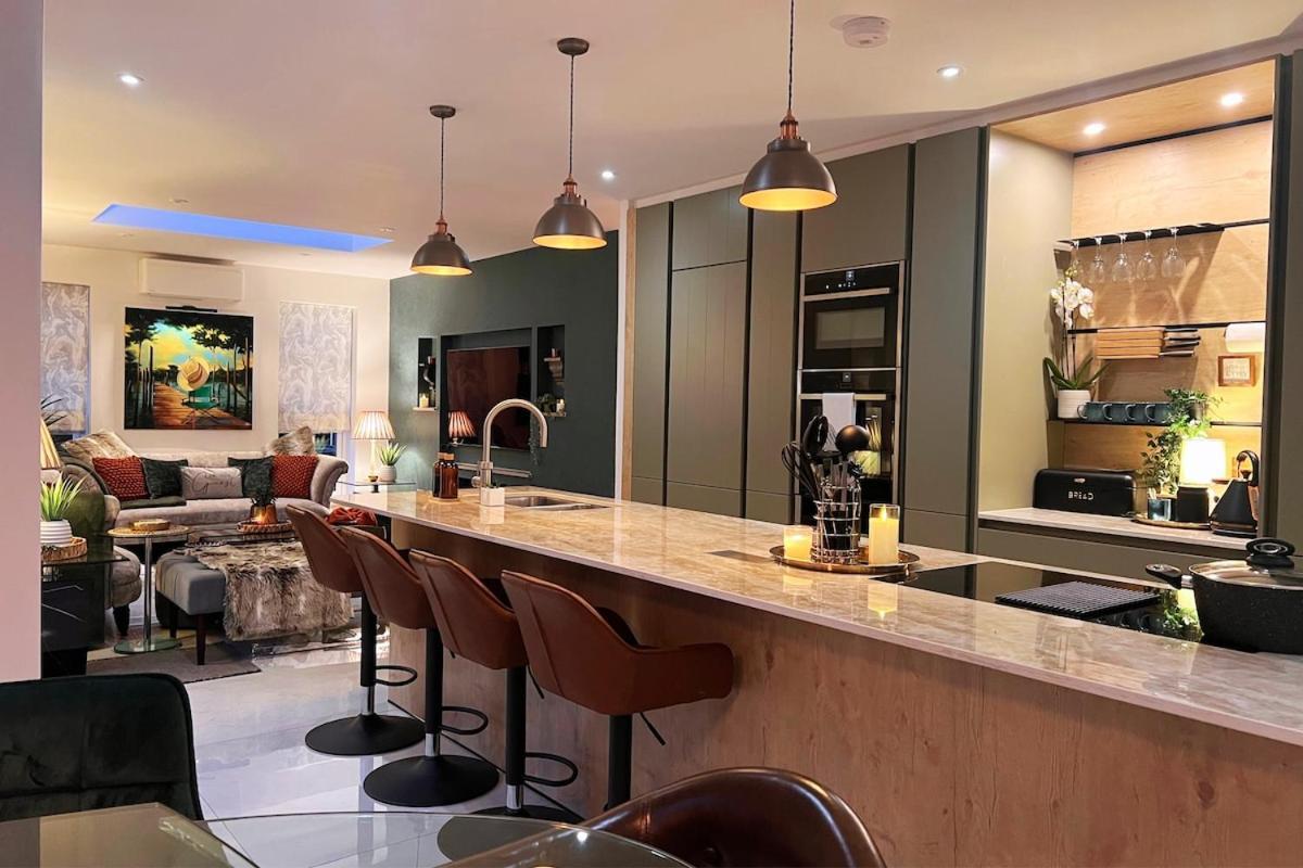 The River House - Designer Home Teddington Exteriör bild